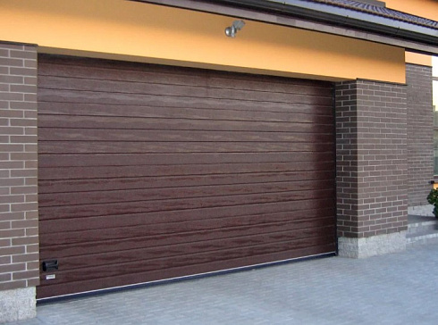 Гаражные ворота DoorHan 2700*2400