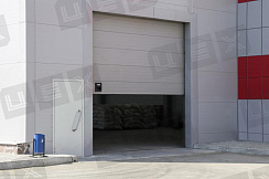 Промышленные секционные ворота из сэндвич панелей серии isd01, 4000x3000