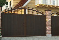Уличные распашные ворота DoorHan 3200*2000