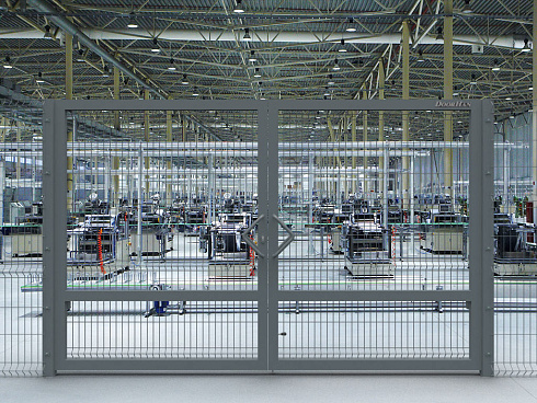 Распашные ворота 3d DoorHan цвет серый ral 7004 2700x2000 мм