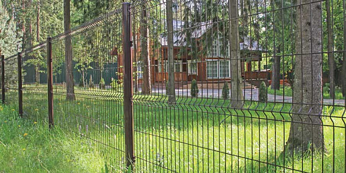 Забор DoorHan серия «Оптима» цвет коричневый ral 8017 2535x1530 мм