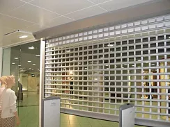 Витринные рольставни DoorHan решетчатые экструдированный профиль 3000х2800