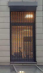 Рольставни решетчатые DoorHan для двери с экструдированным профилем